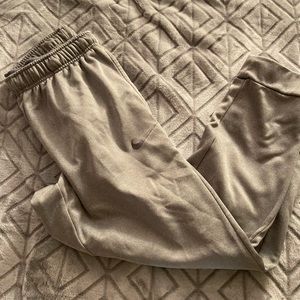 Men’s Large Nike sweats